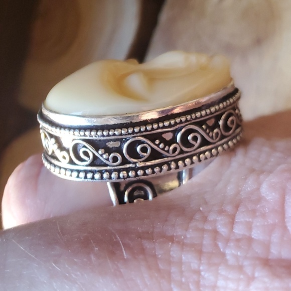 New Carved Cream Goddess Face 925 Silver Ring. - Picture 10 of 10